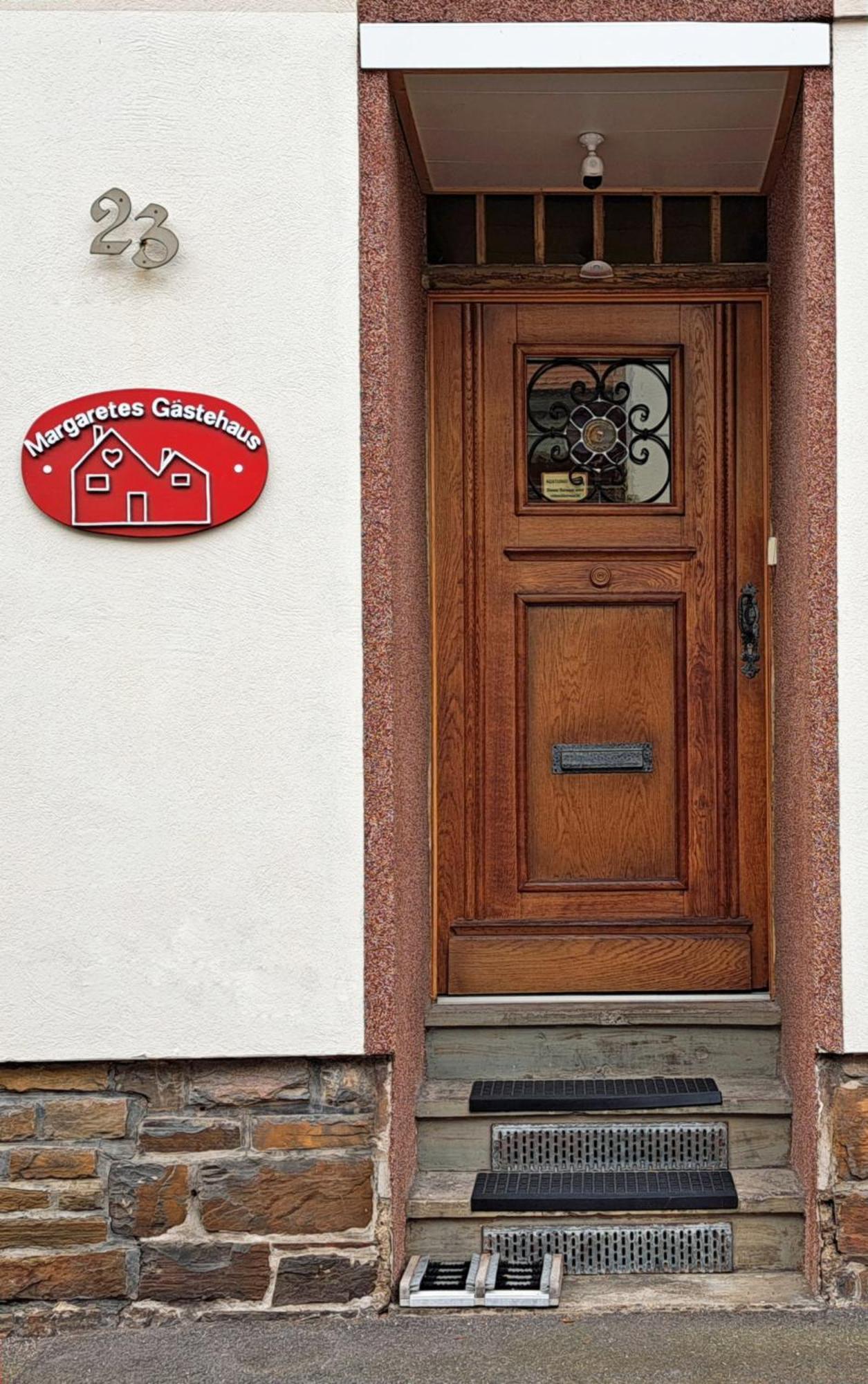 Margaretes Gaestehaus Am Rheinsteig Wanderer Radfahrer Familien Business-Reisende Wlan Gratis Rheinbrohl Dış mekan fotoğraf